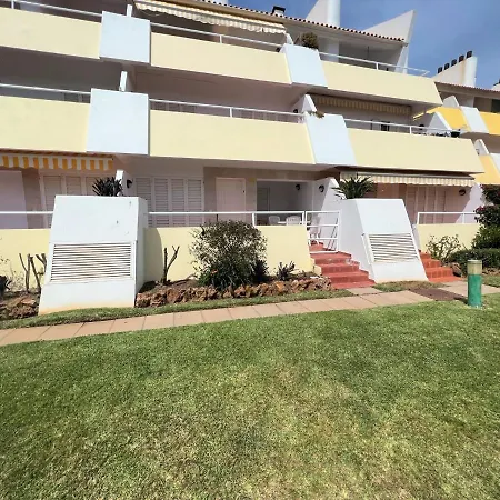 Typical 1 With Pool By Homing Apartment